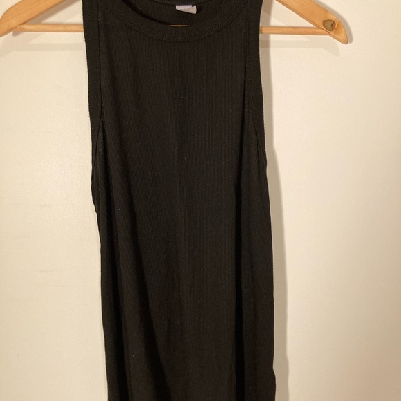 Women’s Cocktail Dress - Picture 2 of 2